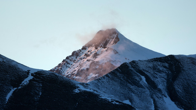 Mountain snow peak smoke cloud free wallpaper - medium preview image