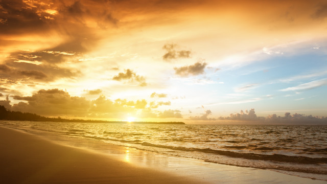 Sunset ocean clouds beach person free wallpaper - medium preview image