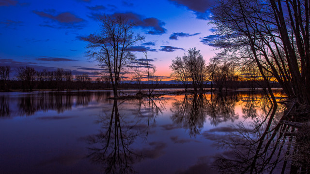 Lake sunset trees clouds autumn #5 free wallpaper - medium preview image