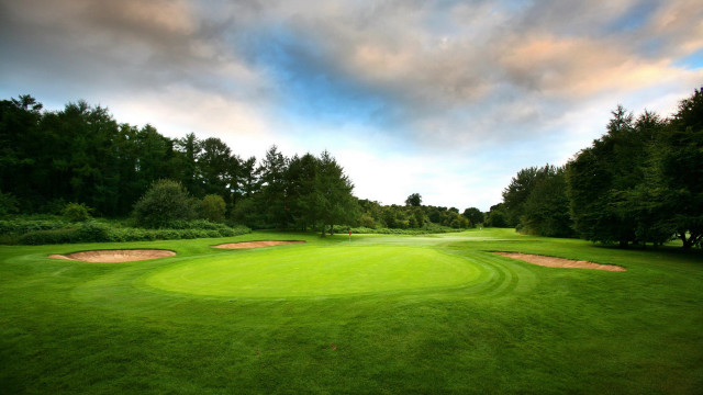 Green golf course hole cloudy #2 free wallpaper - medium preview image