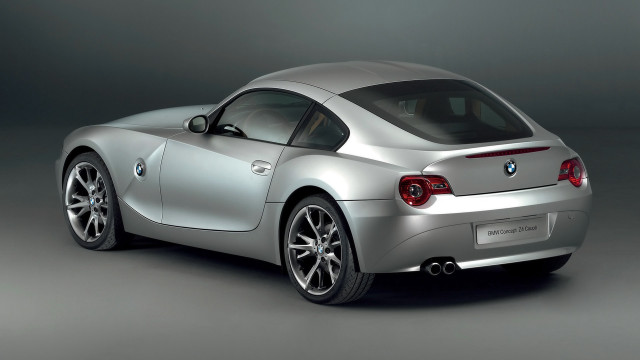 Silver sports car studio panfuturism free wallpaper - medium preview image