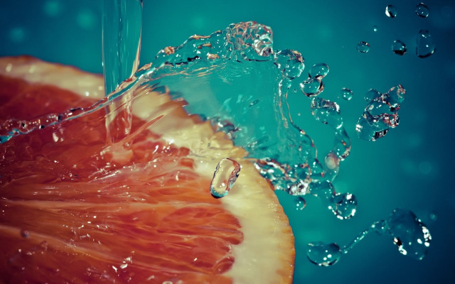 Grapefruit splash orange slice water free wallpaper - medium preview image