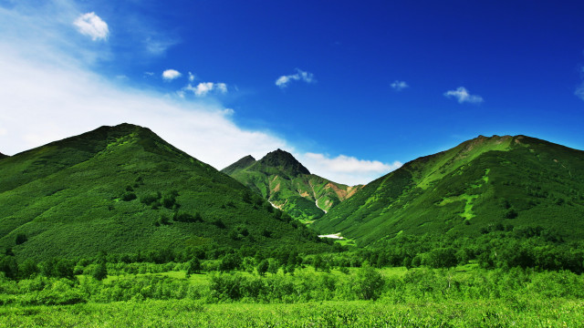 Green mountain range blue sky #5 free wallpaper - medium preview image