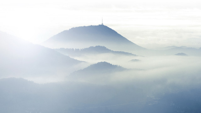 Mountain range fog clouds tower free wallpaper - medium preview image