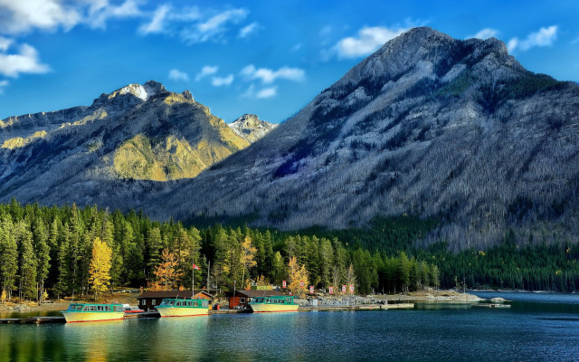 Lake mountain boats forest scenery free wallpaper - medium preview image