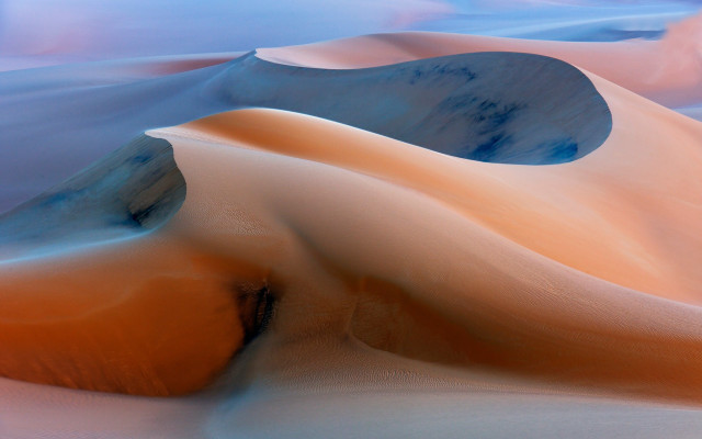 Desert sand dune blue sky free wallpaper - medium preview image