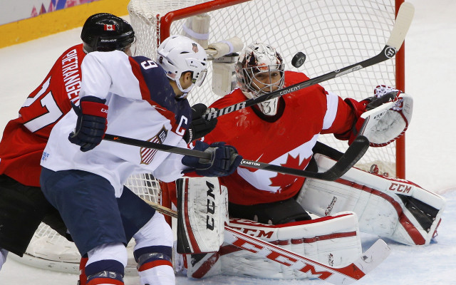 Hockey goalie blocking shot renaissance free wallpaper - medium preview image