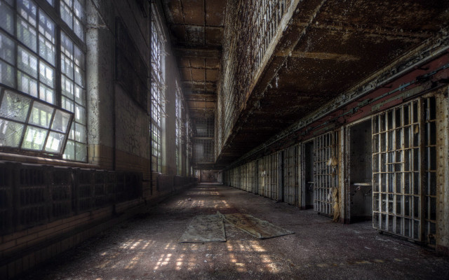 Long hallway windows bars rug free wallpaper - medium preview image