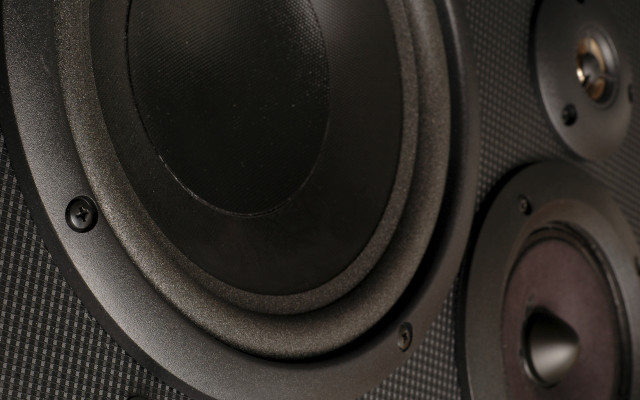 Speaker closeup wire rendering studio free wallpaper - medium preview image