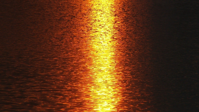 Large water yellow reflection boat free wallpaper - medium preview image