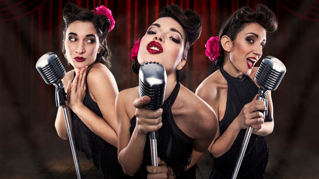 Kitsch music portrait 4girls microphones free wallpaper - medium preview image