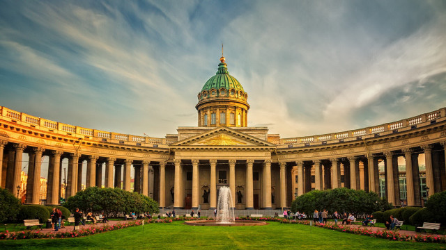 Neoclassical building fountain clouds sunset free wallpaper - medium preview image