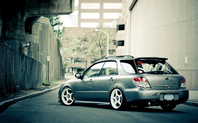 Car building fence road truck free wallpaper - medium preview image
