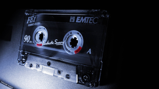 Cassette emtc eyes ella guru free wallpaper - medium preview image