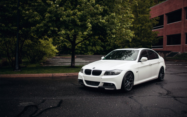 White car parking lot building #9 free wallpaper - medium preview image