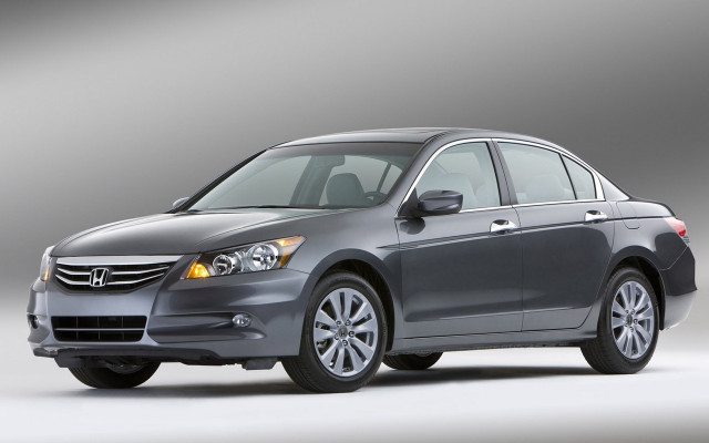 Gray honda accord detailed driving free wallpaper - medium preview image