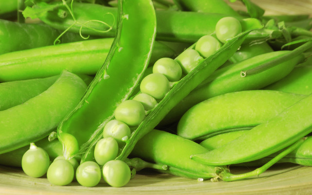 Peas plate peas pods table free wallpaper - medium preview image
