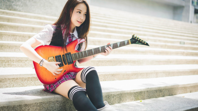 Chizuko yoshida guitar sitting cosplay free wallpaper - medium preview image
