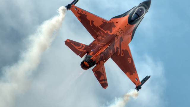 Fighter jet cobra smoke cloudy free wallpaper - medium preview image