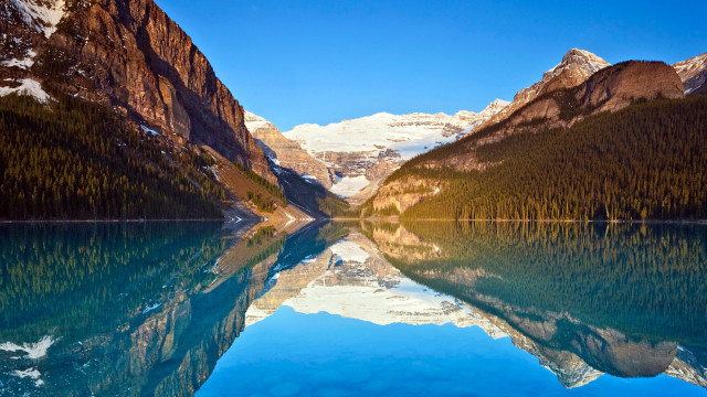 Mountain range reflection lake trees #18 free wallpaper - medium preview image