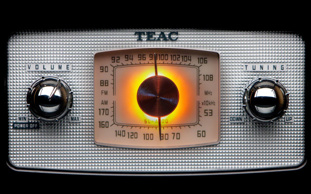 Radio clock knobs raytrace newobjectivity free wallpaper - medium preview image