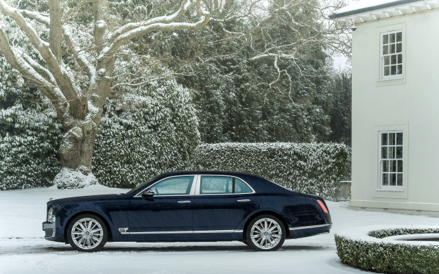 Blue car house snow tree free wallpaper - medium preview image