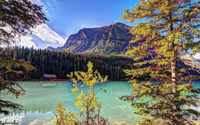Lake cabin mountain autumn nature free wallpaper - medium preview image