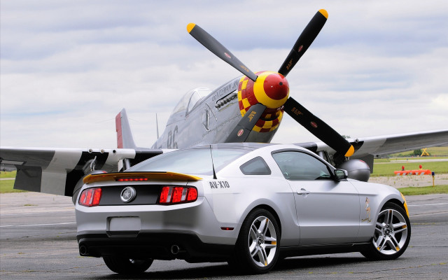 Silver mustang propeller plane precisionism free wallpaper - medium preview image