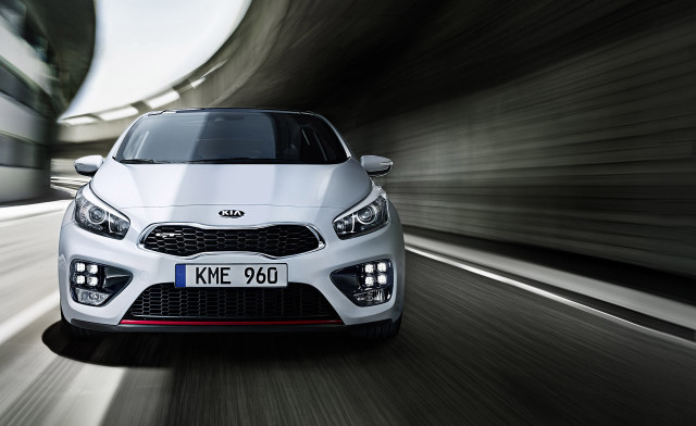 White car highway tunnel sign free wallpaper - medium preview image