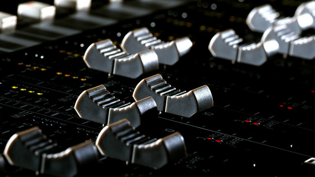 Soundboard closeup knobs computer rendering free wallpaper - medium preview image