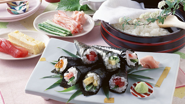 Sushi rice vegetables meat noodles free wallpaper - medium preview image