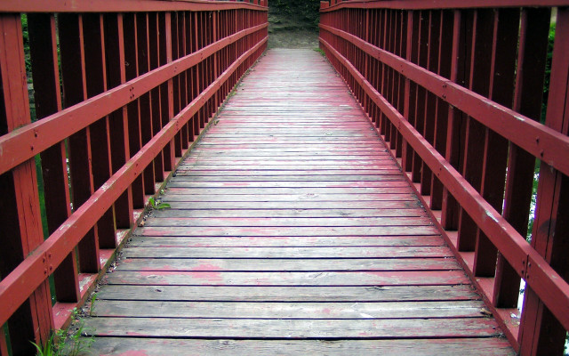 Red bridge railing bench green free wallpaper - medium preview image