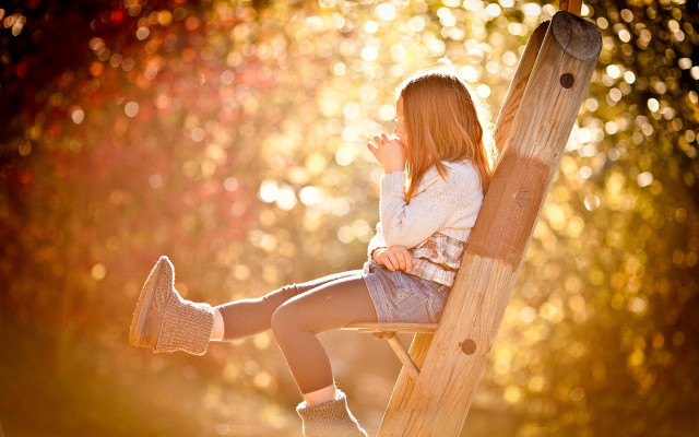 Girl woodland autumn bokeh portrait free wallpaper - medium preview image