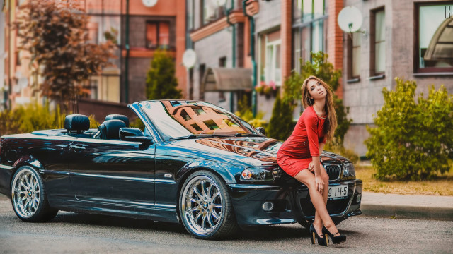 Woman red dress black car #4 free wallpaper - medium preview image