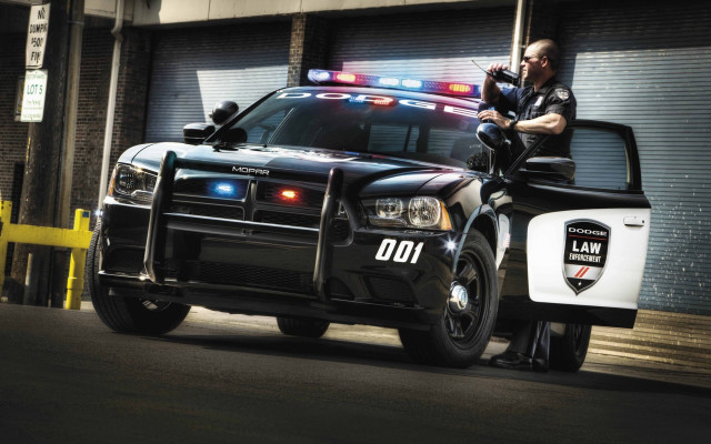 Police officer hood car parking free wallpaper - medium preview image