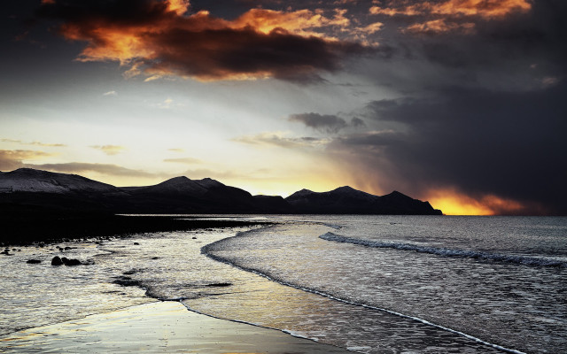 Sunset mountains beach ocean cityscape free wallpaper - medium preview image