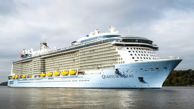 Cruise ship cloudy sky deck free wallpaper - medium preview image