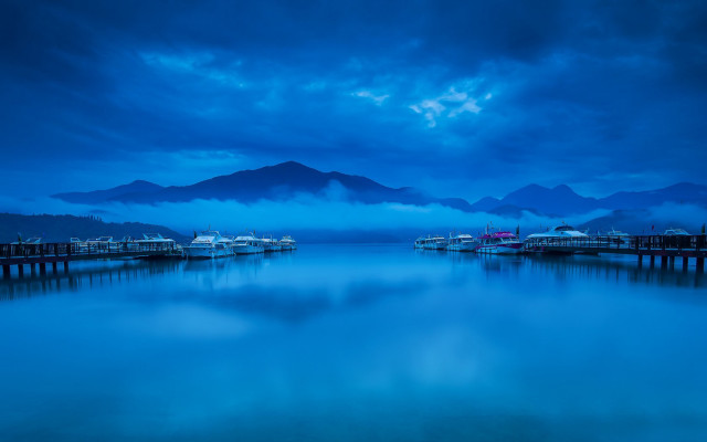 Blue sky clouds dock boats free wallpaper - medium preview image