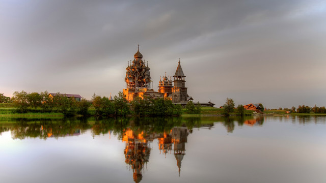 Castle tower clock reflection lake free wallpaper - medium preview image