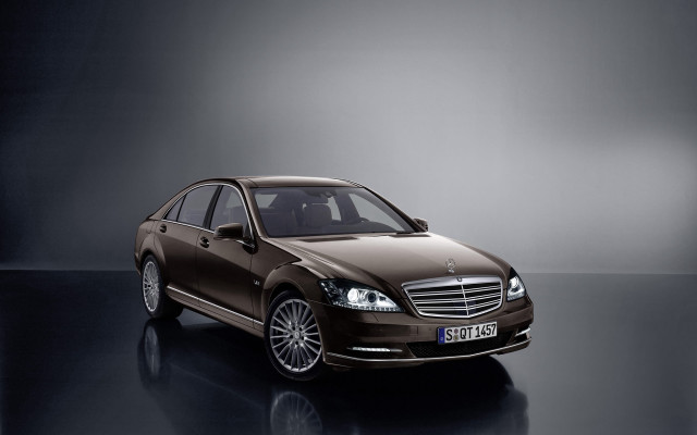 Brown car dark room black #4 free wallpaper - medium preview image