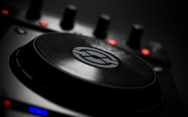 Dj turntable buttons lights ambient free wallpaper - medium preview image