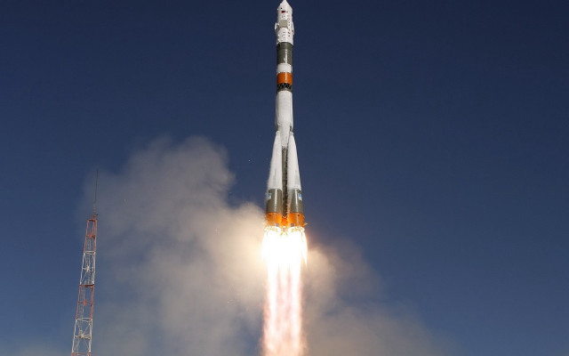 Rocket launching smoke ladder space free wallpaper - medium preview image