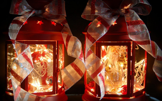 Two red lanterns lights bows free wallpaper - medium preview image