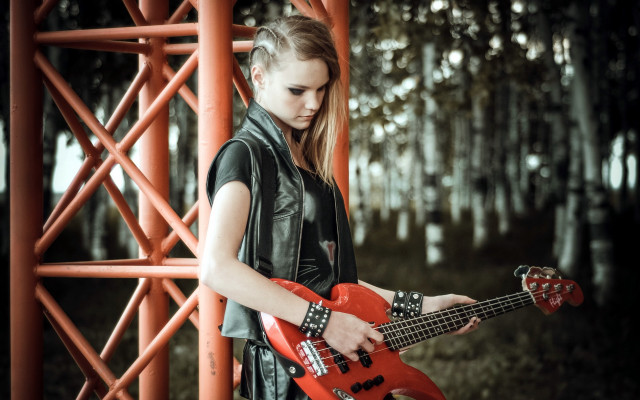 Woman red guitar red structure free wallpaper - medium preview image
