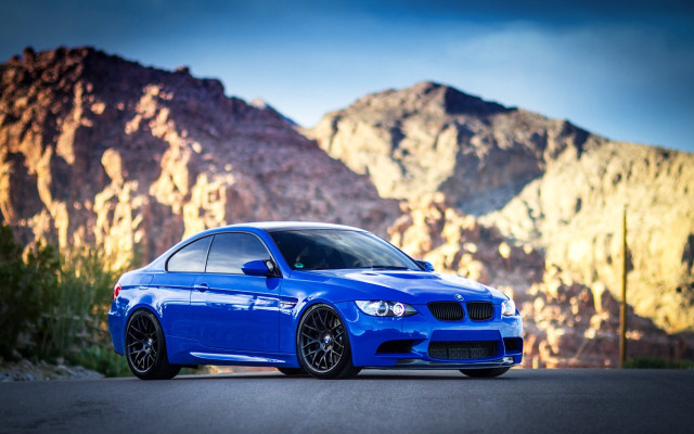 Blue car mountain sky 3d free wallpaper - medium preview image
