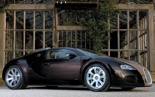Bugatti building wooden door clock free wallpaper - medium preview image