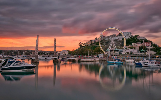 Marina boats ferriswheel sunset clouds free wallpaper - medium preview image