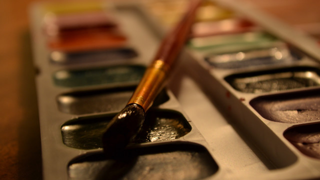 Paint palette closeup brush background free wallpaper - medium preview image