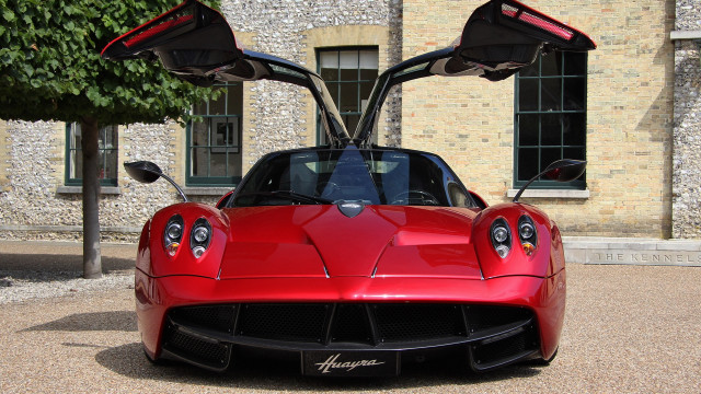 Red sports car open doors #8 free wallpaper - medium preview image