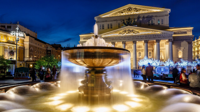 Fountain lights night people building free wallpaper - medium preview image